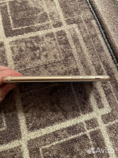 iPhone 8, 64 ГБ