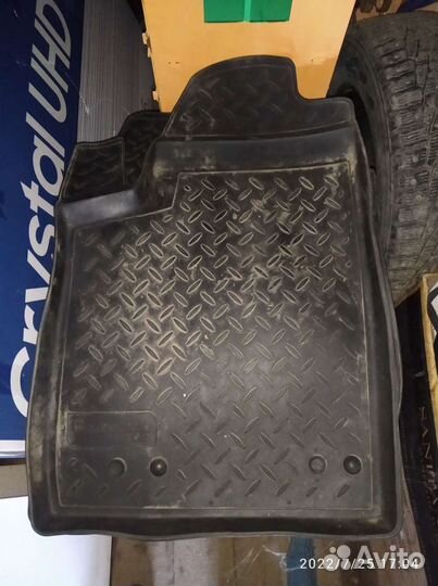 Резиновые коврики в салон Пежо Партнер