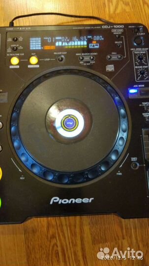 Pioneer -CDJ 1000