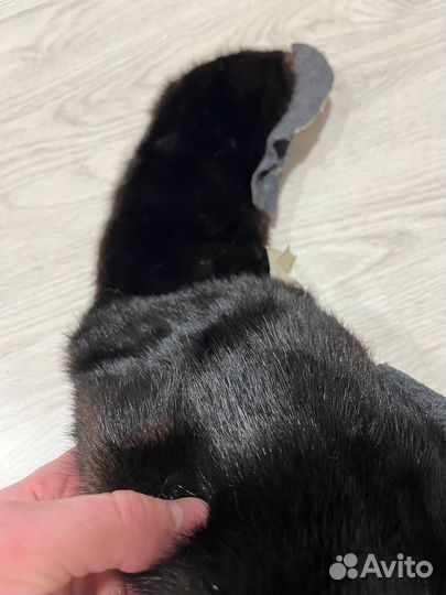 Меховые шкурки и воротники