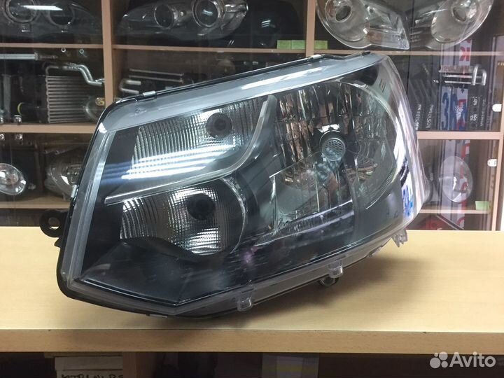 Фара левая, правая Фольксваген Транспортёр Т5