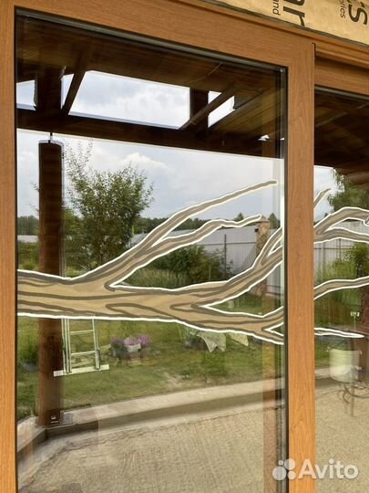 Наклейки на окна