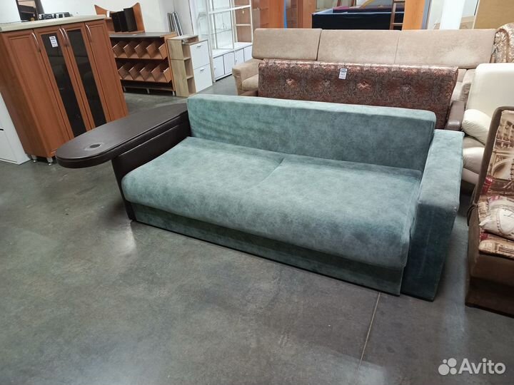 Диван евро-книга со столиком