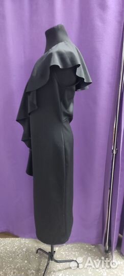 Платье boohoo новое