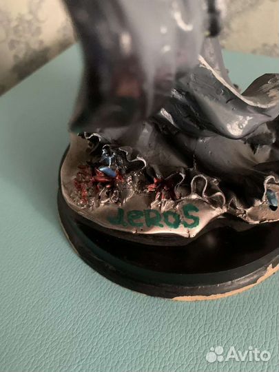 Статуэтка металлическая Подпись j.eros 32 см