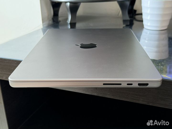 Apple Macbook Pro 14 2023 M2 Pro всего 7 циклов