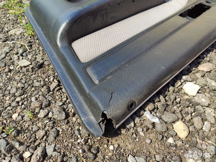 Обшивки дверей Ауди 100 С4 45