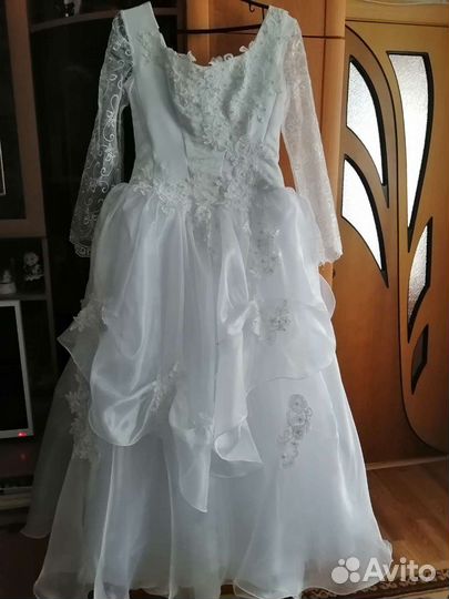 Свадебное платье