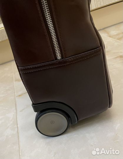 Кожаный портфель