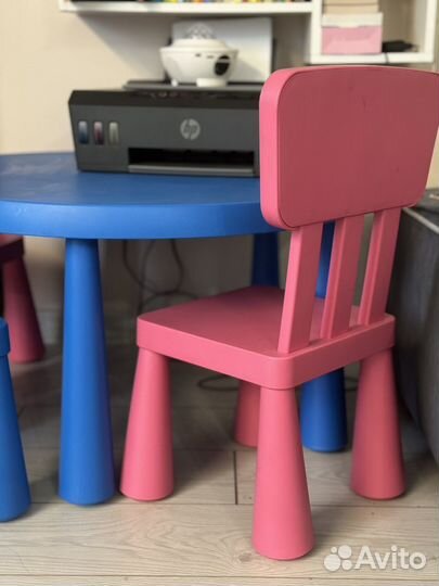Детский стол и стулья IKEA