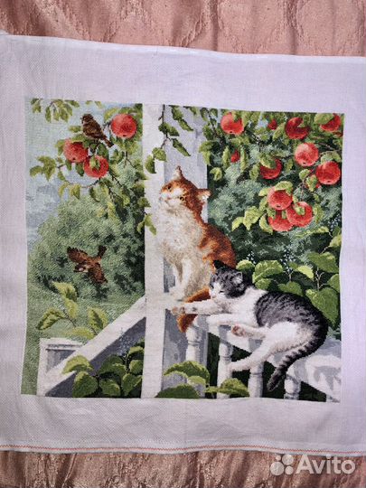 Готовая вышивка крестиком «На крылечке»