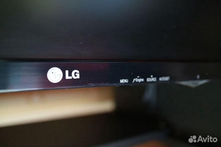 Монитор LG Flatron L1982 U-BF