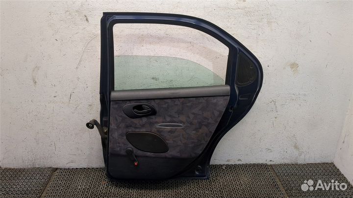 Дверь правая задняя Ford Mondeo 1