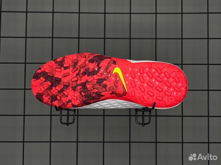 Сороконожки Nike Tiempo Legend 8