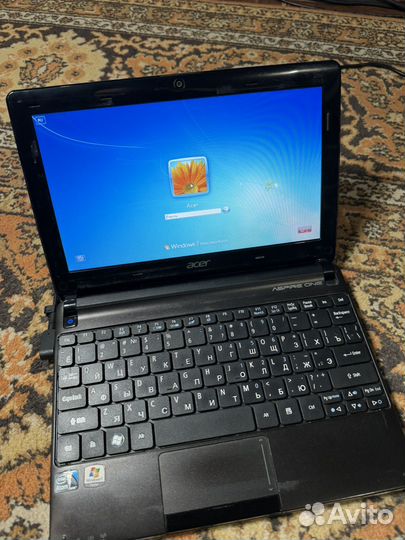 Нетбук acer aspire one