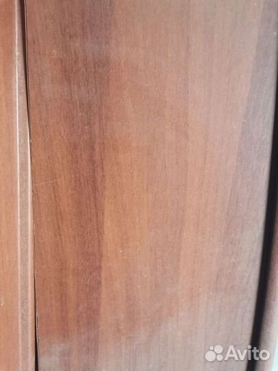 Дверь межкомнатная деревянная со стеклом