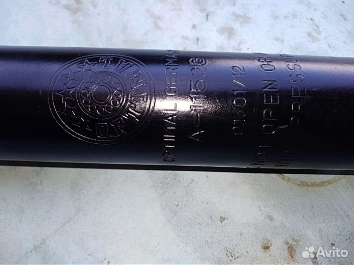 Задний амортизатор на Mercedes W210/S210