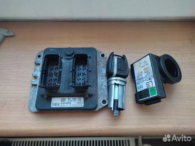 Эбу мозги Opel astra\zafira\vectra 90569370
