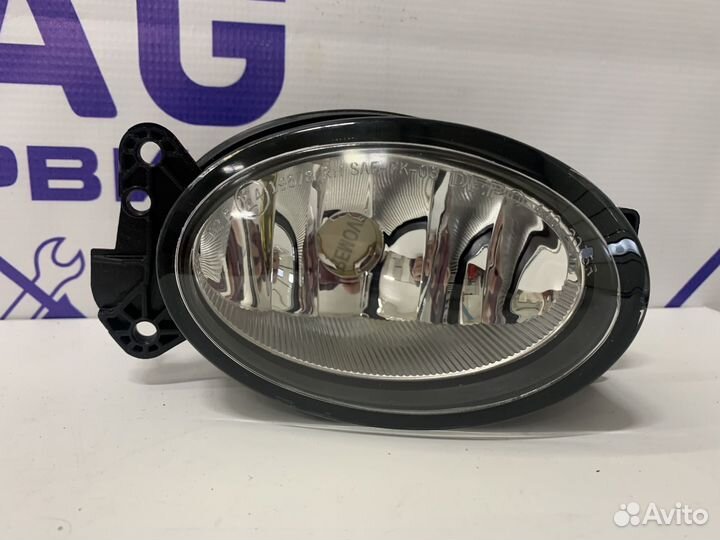 Противотуманная фара правая 1NB008275081