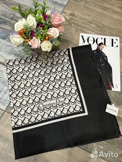Теплый шерстяной платок Dior черный новый