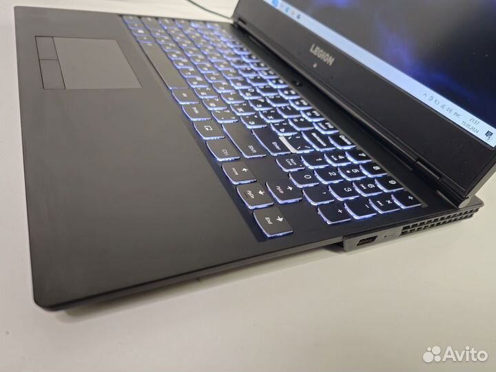 Игровой ноутбук Lenovo 15.6/i5/GTX1050/1024Gb