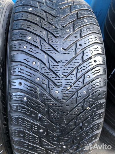 Nokian Tyres Hakkapeliitta 8 235/55 R17 103T