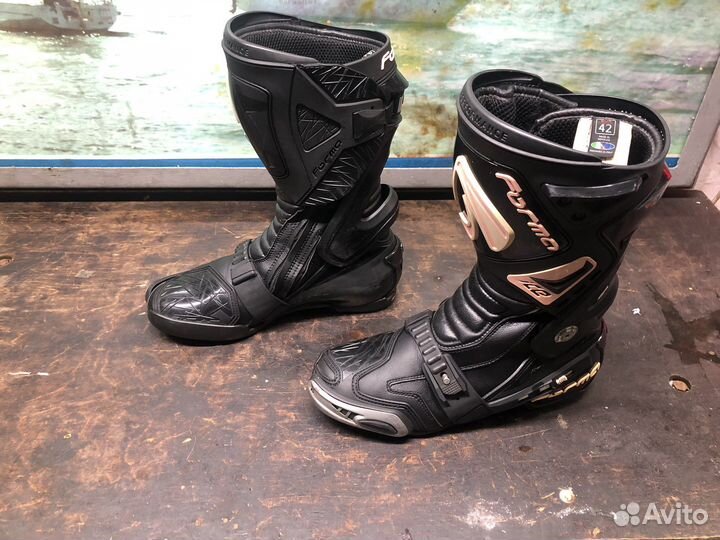 Forma Ice 42 мотоботы