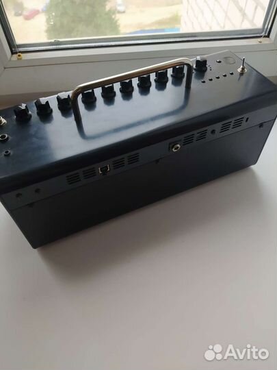 Гитарный комбоусилитель Yamaha thr10c
