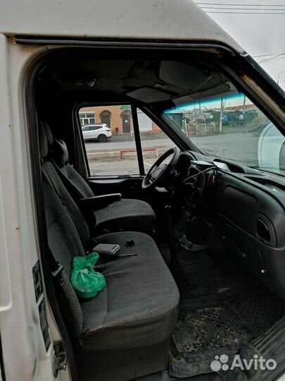 Ford Transit цельнометаллический, 2001