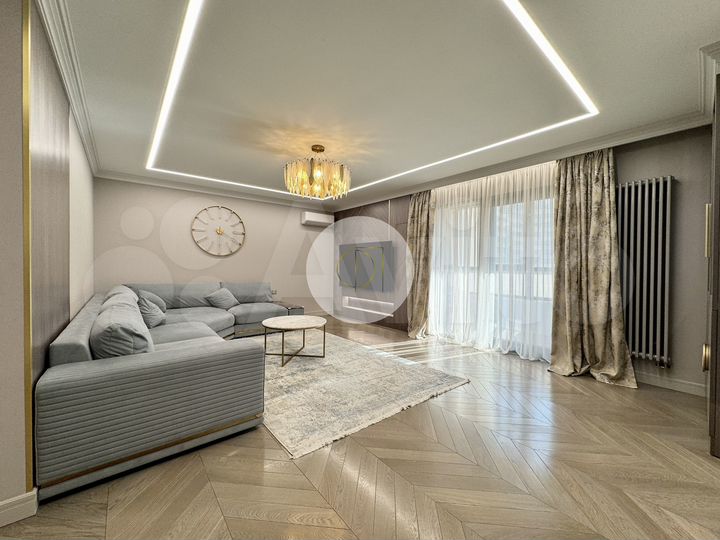 4-к. квартира, 180 м², 15/25 эт.