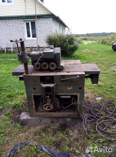 Деревообрабатывающий станок