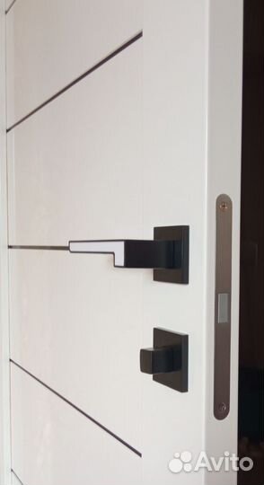 Установка межкомнатных дверей