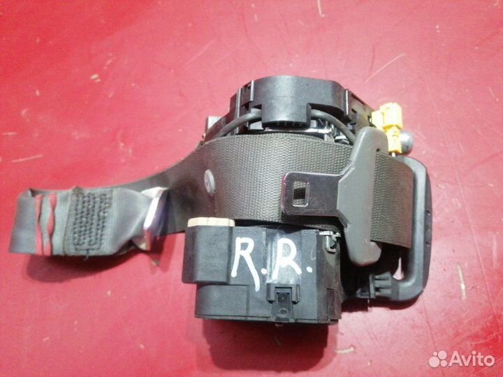 Ремень безопасности задний правый Mercedes Benz