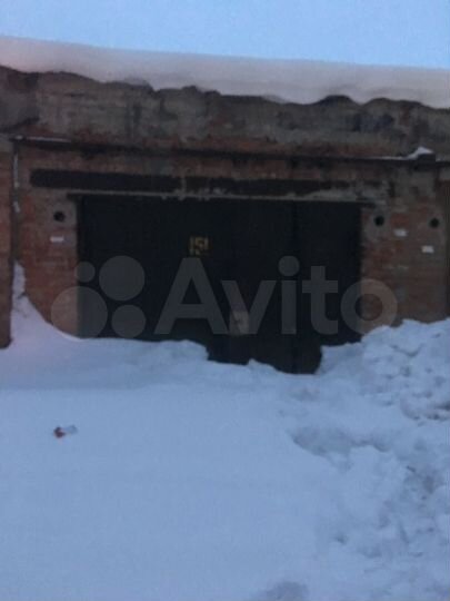 Гараж, > 30 м²