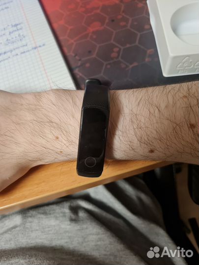 Часы Honor band 5