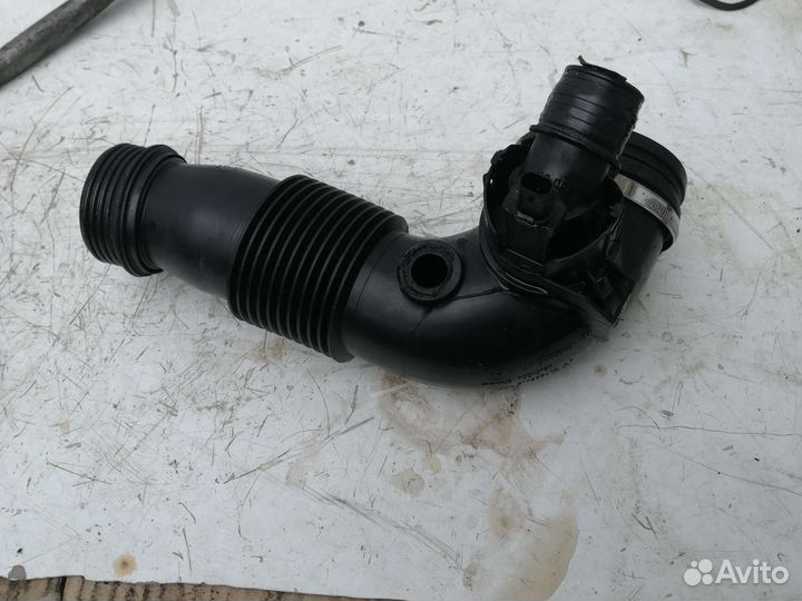 Воздуховод BMW 3-Series F30 N20B20