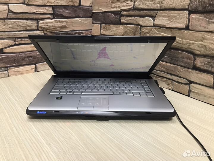 Надёжный ноутбук Toshiba SSD/GeForce