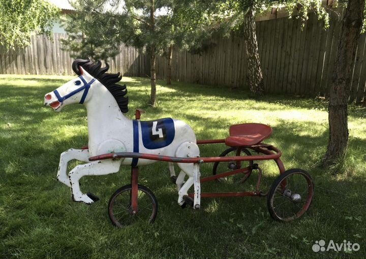Конь педальный