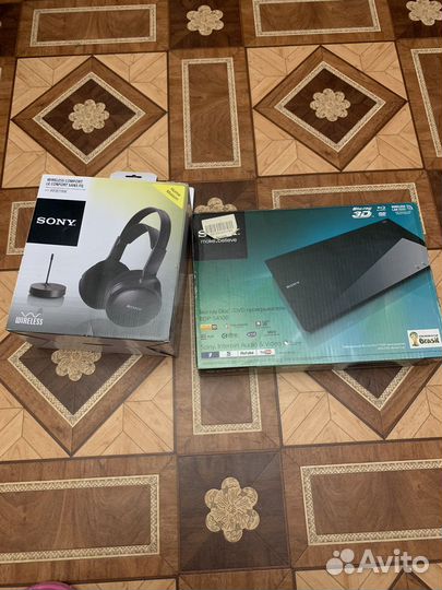 Bluray плеер sony + беспроводные наушники