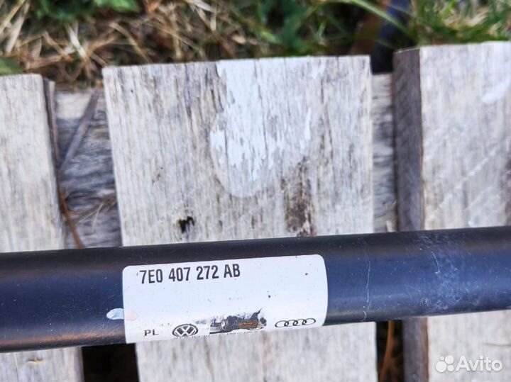 Правый приводной вал volkswagen T5 7Е0407272ав