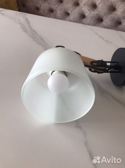 Настенный светильник бра