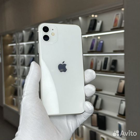 iPhone 11, 64 ГБ