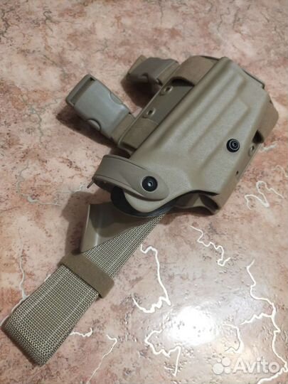 Кобура Safariland под пистолет Sig Sauer P-226