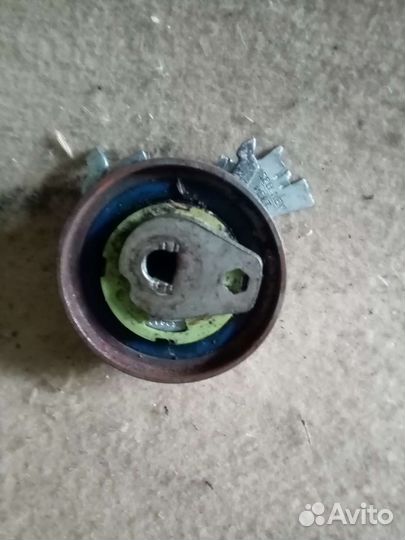 Продам запчасти на опель вектора