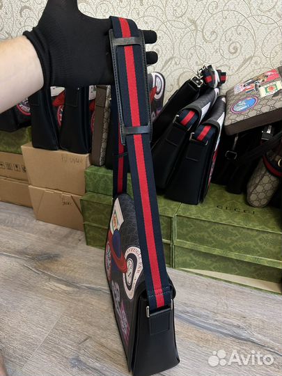 Сумка Gucci Supreme Flap Messenger