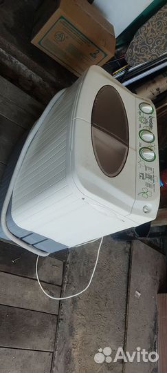 Стиральная машина с отжимом полуавтомат