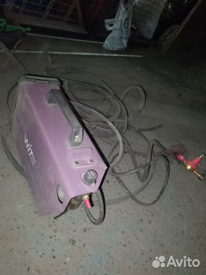 Сварочный полуавтомат,пылесос,наковальня