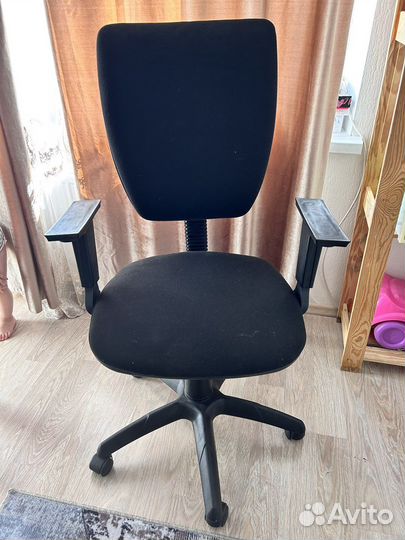Компьютерное кресло