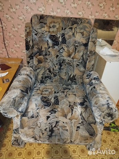 Диван+2 кресла бу