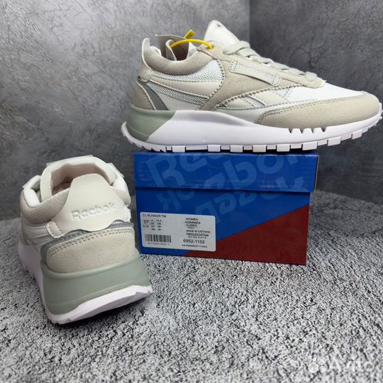 Кроссовки Reebok Classic Lux